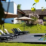 Rostagni 1834 In With Pool In The Barolo Region Appartement *