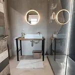 Rostagni 1834 In With Pool In The Barolo Region Apartamento