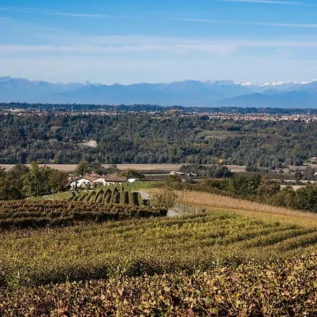 Rostagni 1834 In With Pool In The Barolo Region Novello