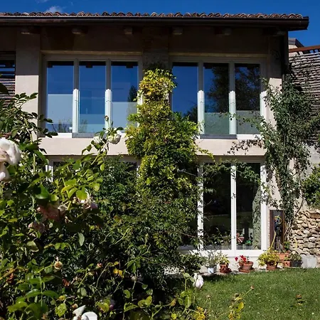 Lejlighed Rostagni 1834 In With Pool In The Barolo Region Novello