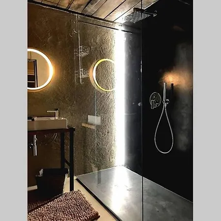 Rostagni 1834 In With Pool In The Barolo Region * Novello